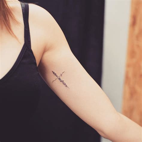 small tattoos for ladies|small feminine tattoos with meaning.